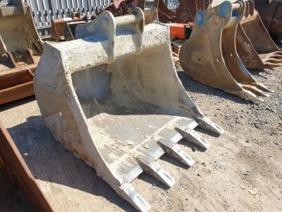 Hill 4' Digging Bucket 65mm Pins - 8