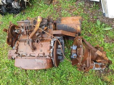 4 Cylinder Diesel Engine & Gearbox - 4