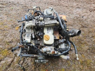 Nissan TD27 Turbo 4 Cylinder Diesel Engine - 3