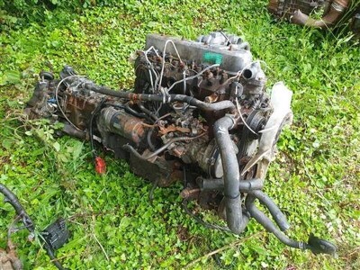 Daihatsu 4 Cylinder Diesel Engine & Gearbox - 3