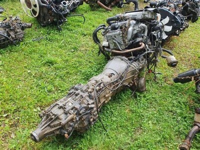 Isuzu 4 Cylinder Diesel Engine & Gearbox - 2