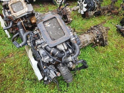 Isuzu 4 Cylinder Diesel Engine & Gearbox - 4