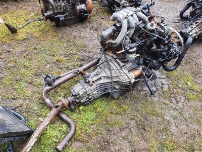 Ford 4 Cylinder Diesel Engine & Gearbox - 2