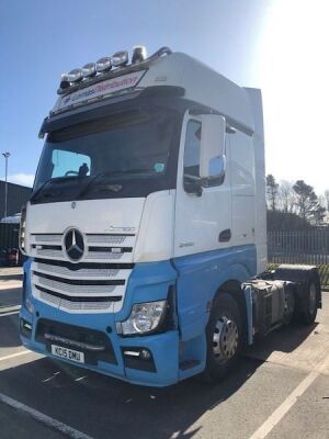 2015 MERCEDES Actros 2458 Gigaspace 6x2 Mini Midlift Tractor Unit