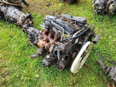 Ford 4 Cylinder Diesel Engine & Gearbox - 3