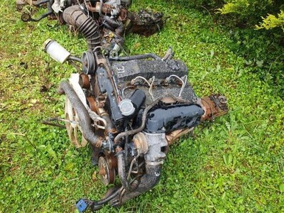 Ford 4 Cylinder Diesel Engine & Gearbox - 4