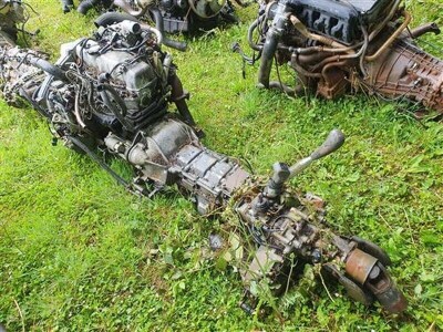 Mitsubishi 4 Cylinder Diesel Engine & Gearbox - 4