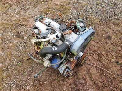 Mitsubishi 4 Cylinder Diesel Engine & Gearbox - 3