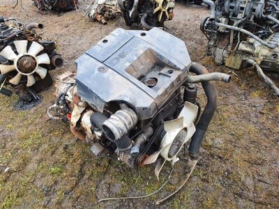 Mitsubishi 4 Cylinder Diesel Engine & Gearbox - 3