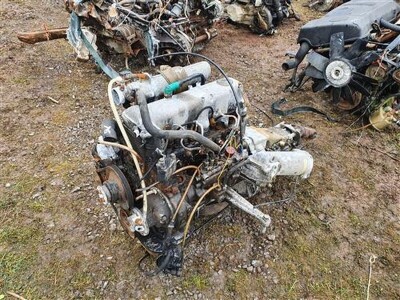 Mercedes 4 Cylinder Diesel Engine & Gearbox - 4