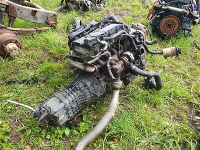 Ford 4 Cylinder Diesel Engine & Gearbox - 4