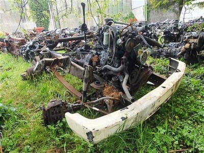 Mercedes 4 Cylinder Diesel Engine & Gearbox
c/w Part Chassis Section, Steer & Drive Axles - 4