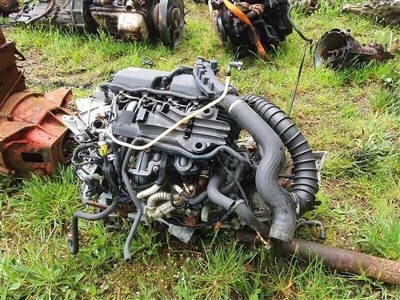 Renault 4 Cylinder Diesel Engine & Gearbox - 2