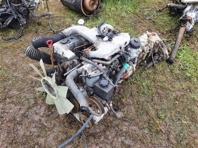 Mercedes 5 Cylinder Diesel Engine & Gearbox - 2