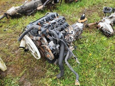 Ford 4 Cylinder Diesel Engine & Gearbox - 2