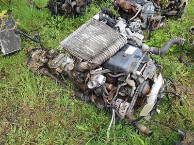 Isuzu 4 Cylinder Diesel Engine & Gearbox - 4