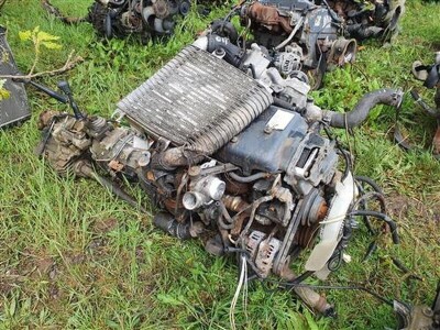 Isuzu 4 Cylinder Diesel Engine & Gearbox - 5