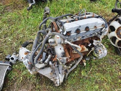 Ford 4 Cylinder Diesel Engine & Gearbox - 4