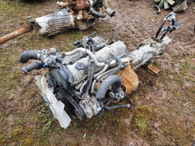 Mazda 4 Cylinder Diesel Engine & Gearbox - 2