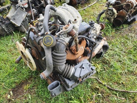 Ford 4 Cylinder Diesel Engine & Gearbox