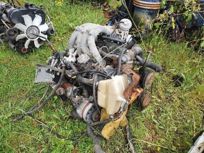 Ford 4 Cylinder Diesel Engine & Gearbox - 4