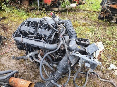 Ford 4 Cylinder Diesel Engine & Gearbox - 4