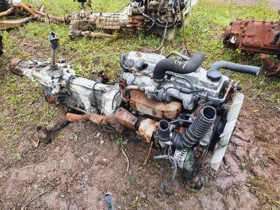 Mitsubishi 4 Cylinder Diesel Engine & Gearbox - 4