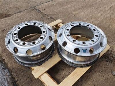 2 x Alcoa Alloy Rims 