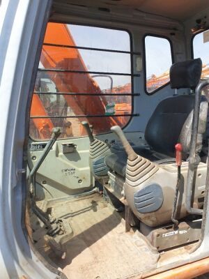 2002 Hitachi EX60-5 Midi Excavator - 12