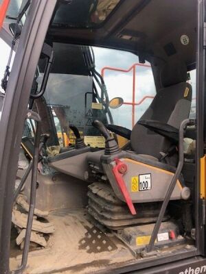 2018 Volvo EC140EL Excavator - 15