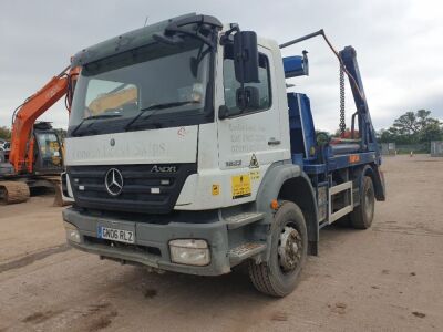 Mercedes Axor 4x2 Skiploader - 2