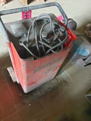 Sealey Superstart 520/1 Charger/ Starter - 2