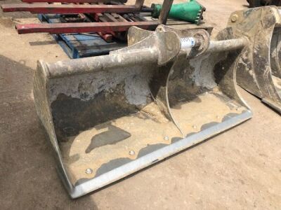 6ft Ditching Bucket 65mm pins - 2