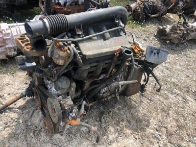 Mercedes Benz 4CYL Diesel Engine & Gearbox - 2