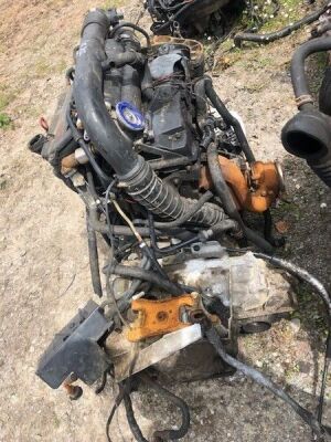 Mercedes Benz 4CYL Diesel Engine & Gearbox - 4