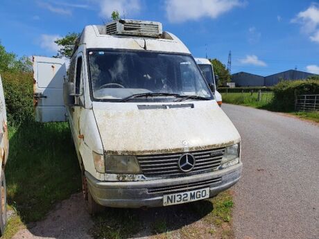 1996 Mercedes 208D Van