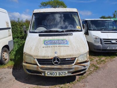 2003 Mercedes Sprinter 208 Van - 3