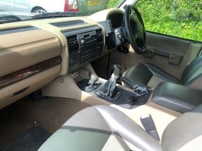 Land Rover Discovery TD5 7 Seat Car - 4