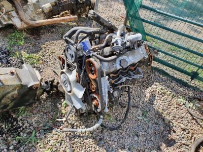 4 CYL Mitsubishi Diesel Engine & Gearbox - 2