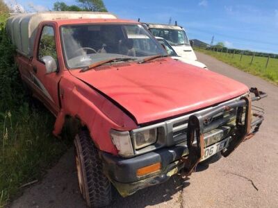 1992 Toyota Hilux 2.4TD Pickup - 2