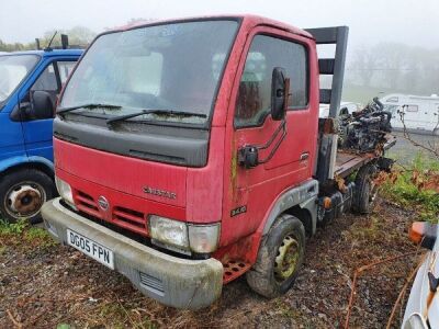 2005 Nissan Cabstar 34.10 Dropside Flat - 6