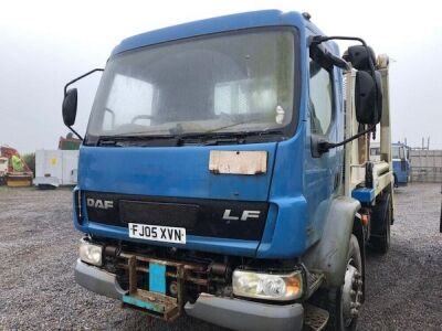 DAF LF 55-220 4x2 Skip Telescopic Loader - 2