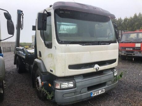 2005 Renault Premium 220 4x2 Telescopic Skip Loader