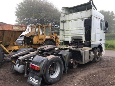 2008 DAF XF 105-460 6x2 Mid Lift Tractor Unit - 3