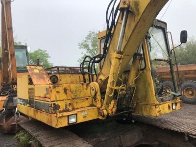 CAT 211 Excavator - 11