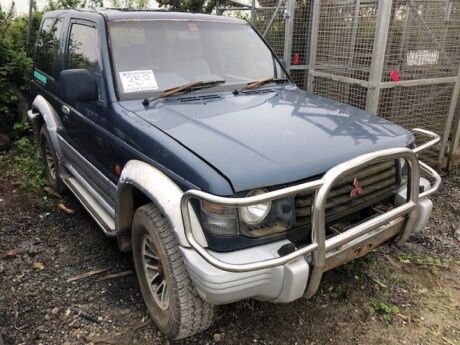 1992 Mitsubishi Pajero SWB