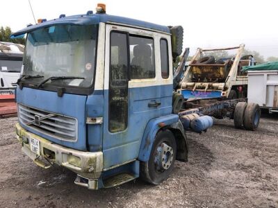 1994 Volvo FL 4x2 Chassis Cab - 2