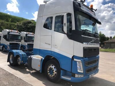 2016 Volvo FH540 6x2 Mini Mid Lift Tractor Unit