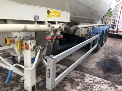 2013 Feldbinder Triaxle 36m³ 2 Pot Tanker Trailer - 13