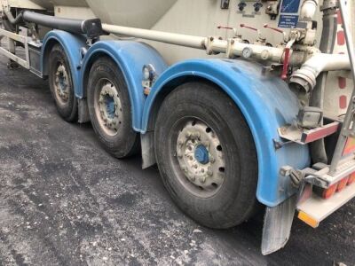 2013 Feldbinder Triaxle 40m³ 2 Pot Powder Tanker - 9